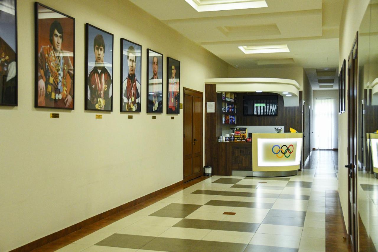 Olympavan Hotel エレバン エクステリア 写真